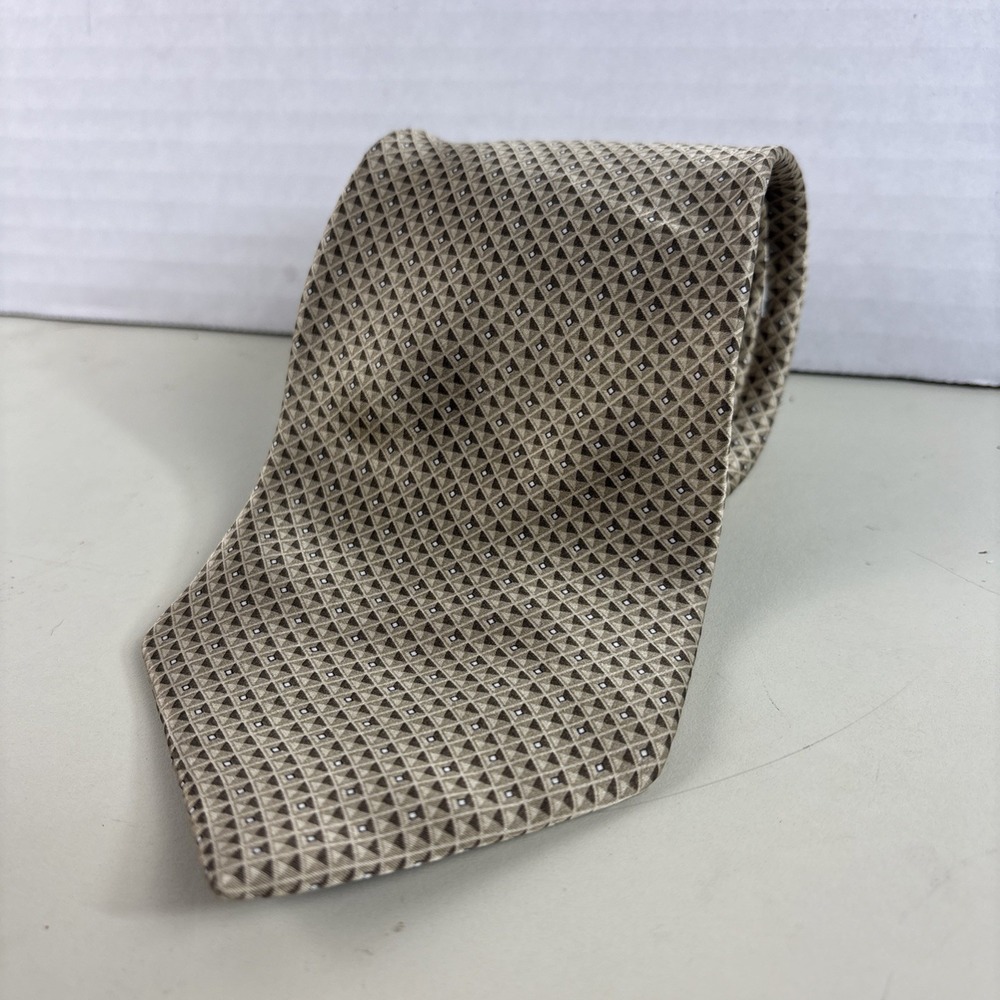 100% Silk Necktie Geometric Diamond AOP Design Beige 60x4 Tie USA Made ARROW